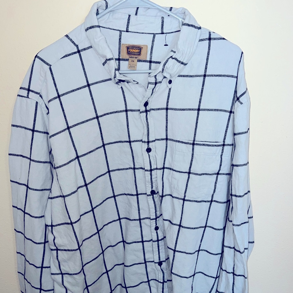 Long sleeve button down shirt. Men’s xxl. The foundry co.